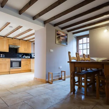 Spangle Cottage, Borrowby Farm * Roxby