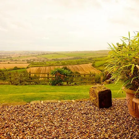Spangle Cottage, Borrowby Farm