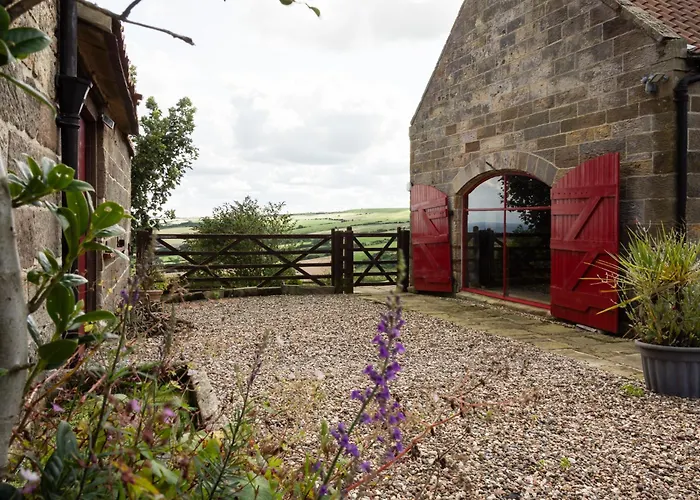 Spangle Cottage, Borrowby Farm *