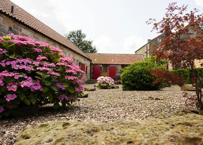 Spangle Cottage, Borrowby Farm Holiday home