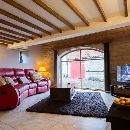 Spangle Cottage, Borrowby Farm 度假居 *