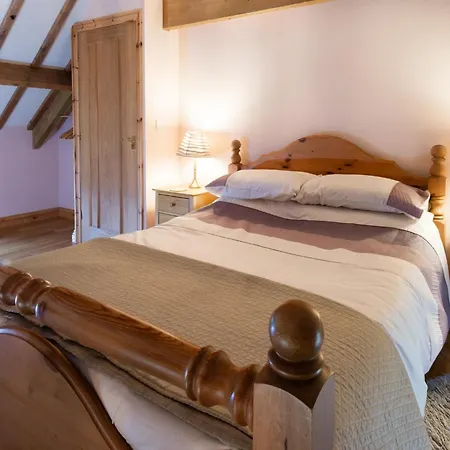 Spangle Cottage, Borrowby Farm